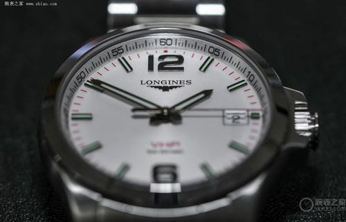 集萬(wàn)年歷與年差機(jī)芯于一表，親民售價(jià)不到萬(wàn)元引爆市場(chǎng)